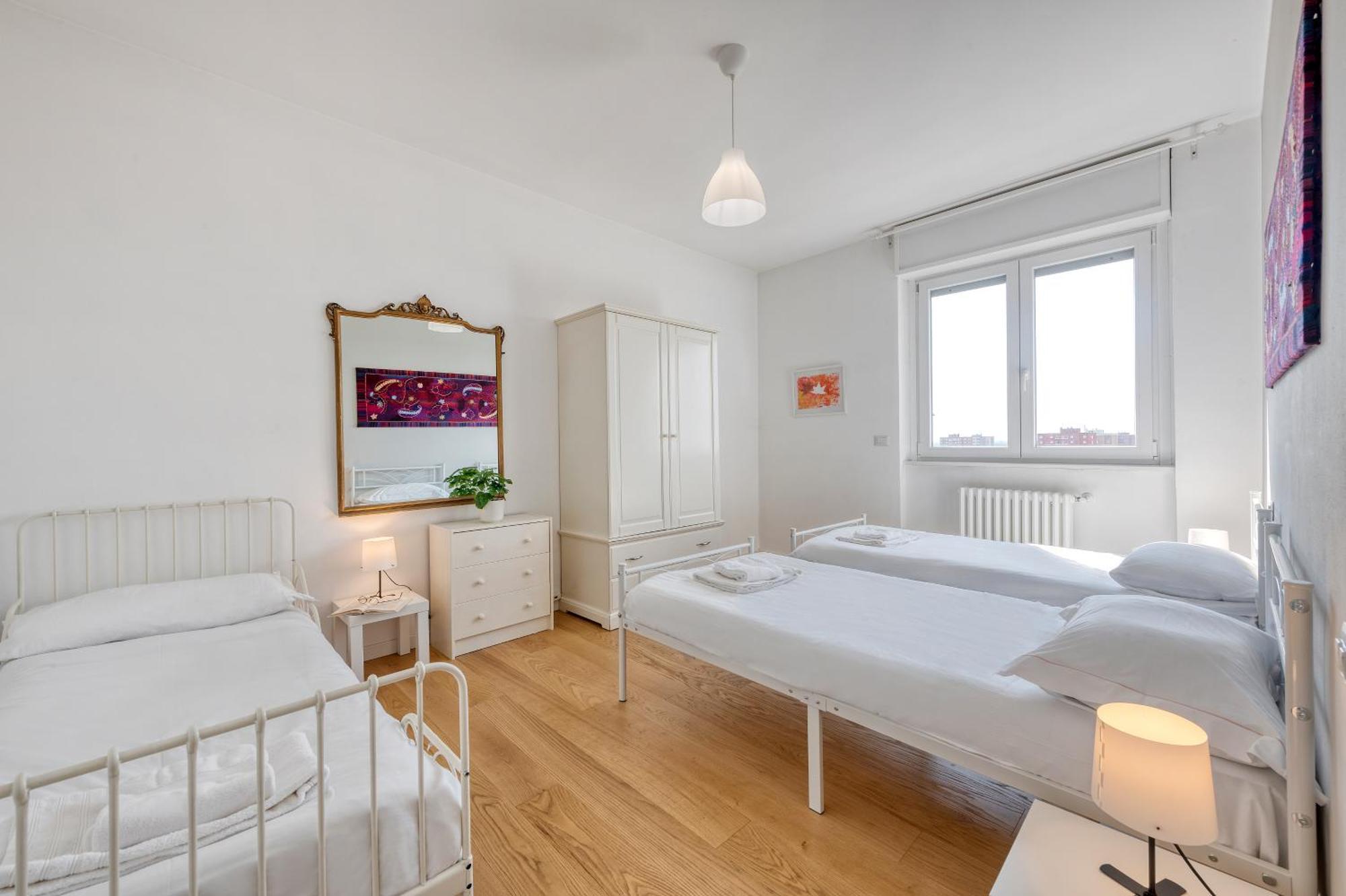 Omodeo, 19 - Ampio E Panoramico Apartment มิลาน ภายนอก รูปภาพ